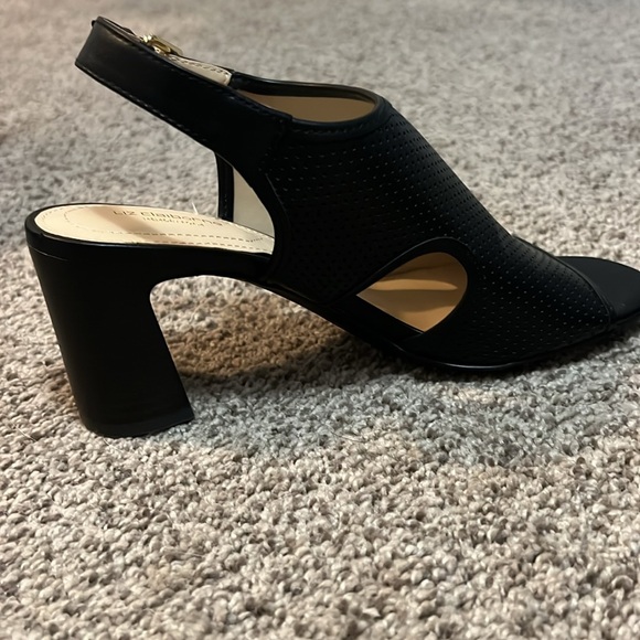 Heels - Picture 2 of 3